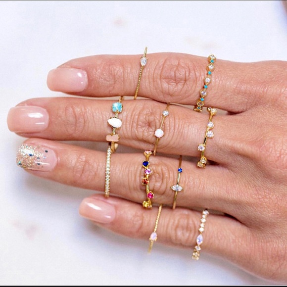 Dainty Three Stone Pastel Ring Silver-sz 6 or 7 - Picture 4 of 7